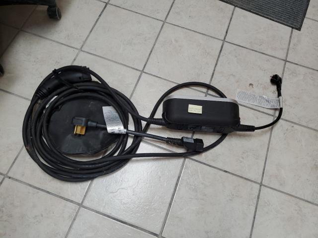 WP0AC2Y13RSA52327
