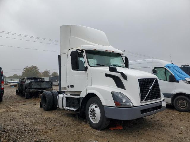 2016 VOLVO VN VNL — VIN 4V4N39TG1GN965543