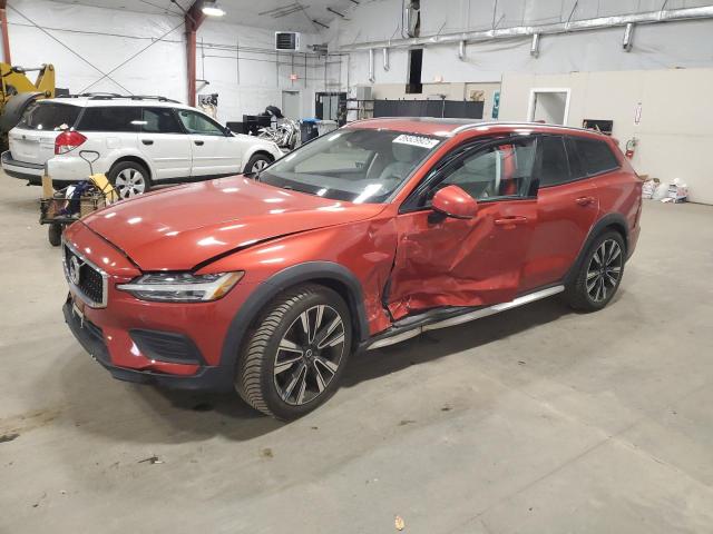 2020 VOLVO V60 CROSS COUNTRY T5 MOMENTUM — VIN YV4102WK3L1034714