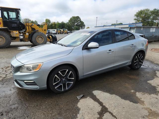 2017 VOLVO S60 DYNAMI — VIN YV140MTL8H2431422