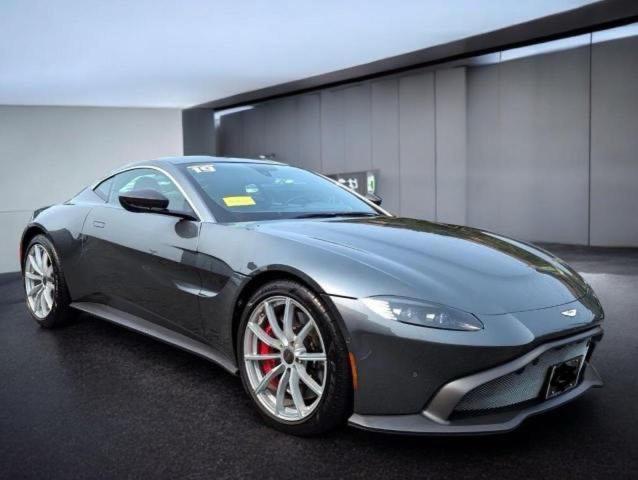 2019 ASTON MARTIN VANTAGE — VIN SCFSMGAW4KGN01431
