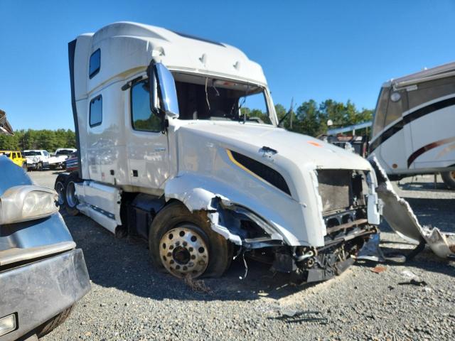 2018 VOLVO VNL — VIN 4V4NC9EH0JN896843