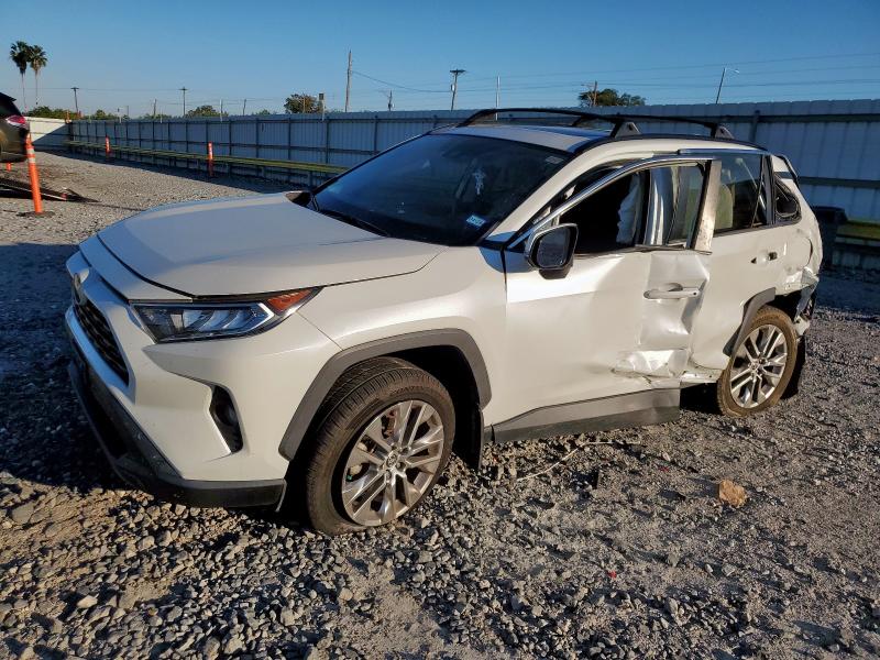 2021 TOYOTA RAV4 XLE P — VIN 2T3C1RFV4MW140913